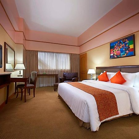 Hotel Sun Plaza Luxury New Delhi Luaran gambar